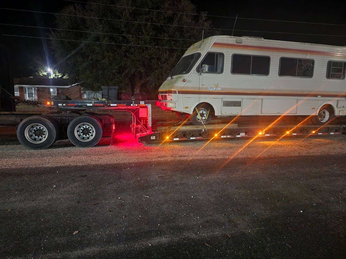 Fleetwood Bounder RV