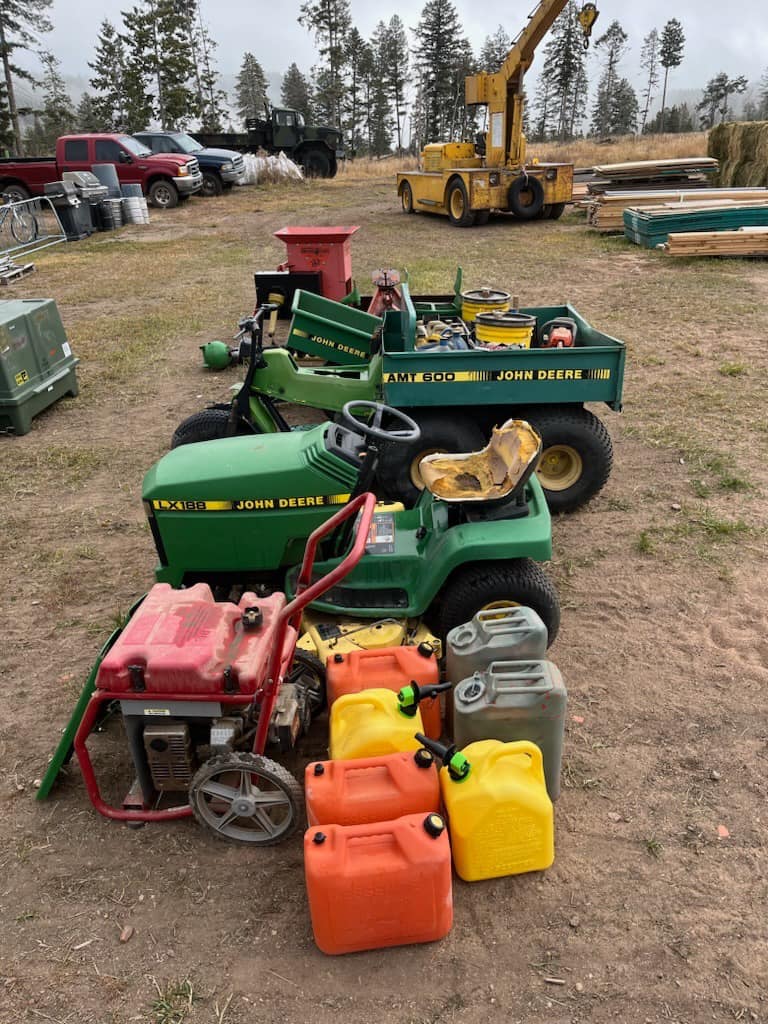 2005 John Deere 5525 W Bucket and Blade, John Deere Lawn Mower, Generator, Stump Grinder, and Auger