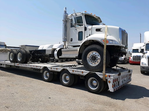 Peterbilt 348 Cab