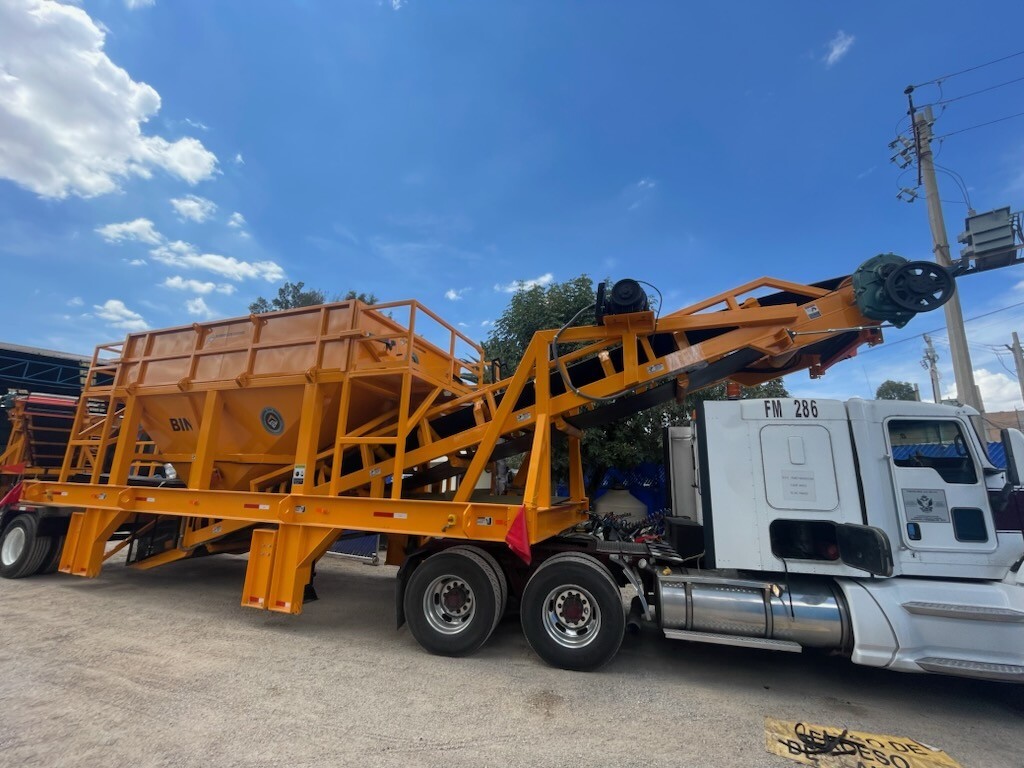 2023 Seaman Gunnison Paver Trailer