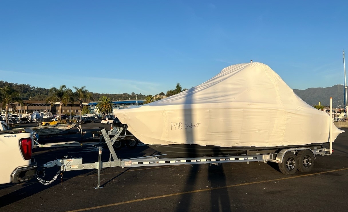 2023 Cobalt R8 Boat