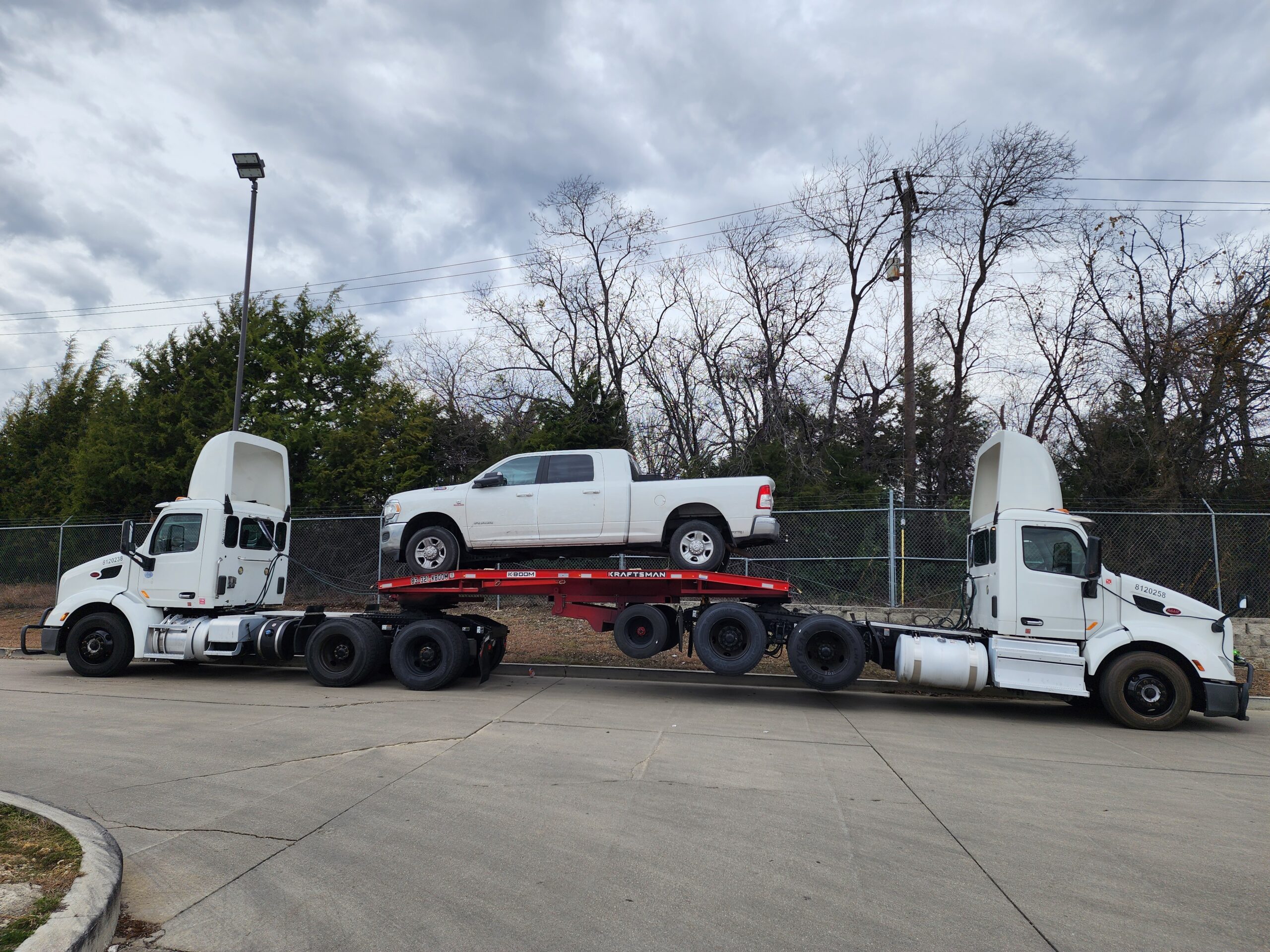 (2) 2020 Peterbilt 579 Tractors