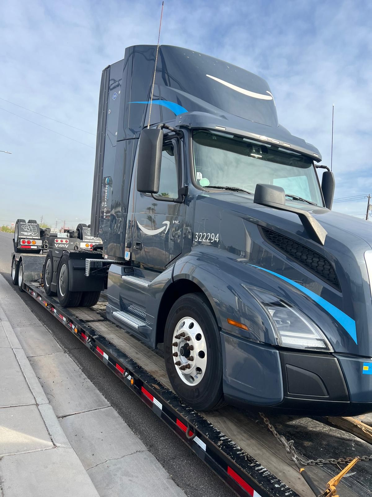 2020 Volvo VNL