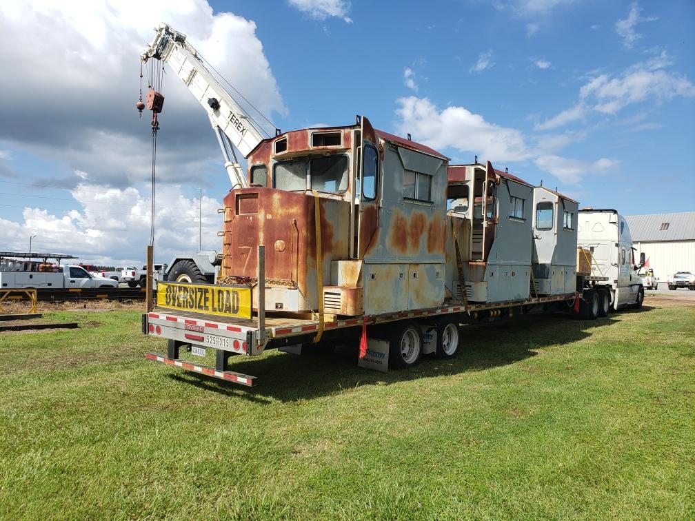 Truck transporting Oversize Load