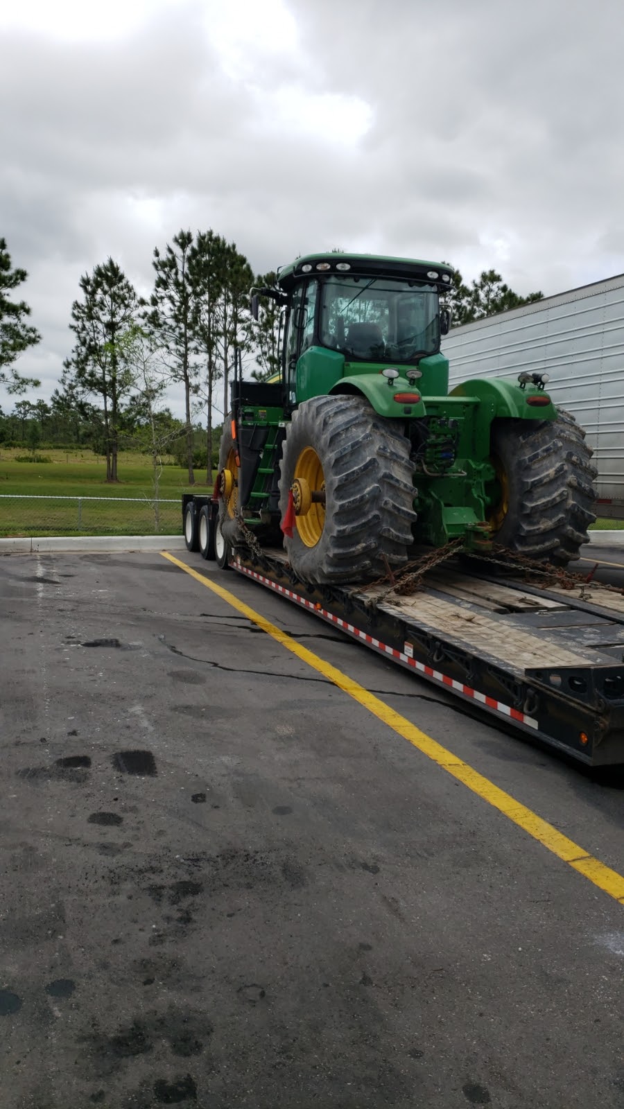 Large Agriculture Machinery Hauling