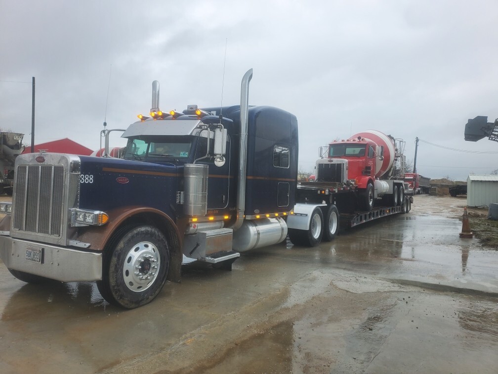 2004 Peterbilt 357 6X4 Mixer Truck