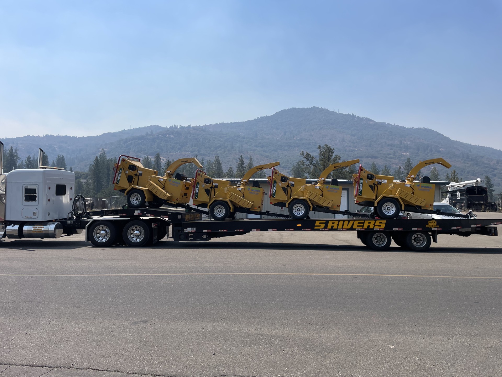 4 Vermeer BC-1000XL Chippers