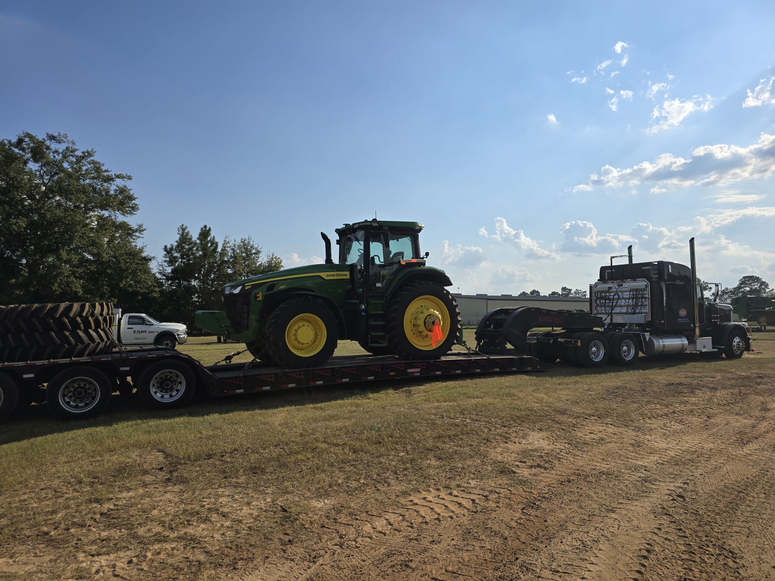 John Deere 8R 280 TRACTOR/With Duals